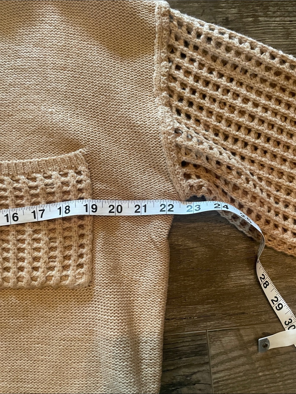 BiBi‎ Beige V-Neck Openwork Sleeve Pocket Sweater Size Medium - Picture 8 of 9